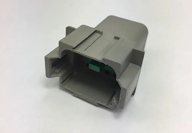 SOKET 8Lİ İŞ MAKİNASI DEUTSCH DT04-8P